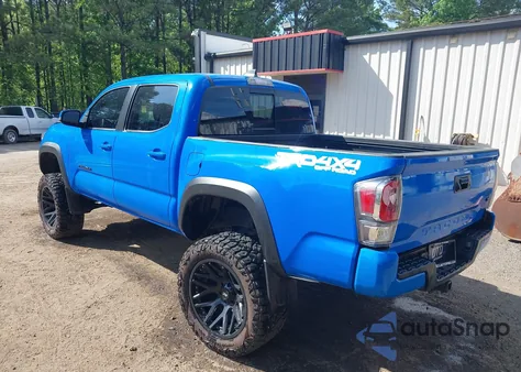 2021 Toyota Tacoma Trd Off-Road z USA, uszkodzony, nr VIN 3TMCZ5AN2MM425121